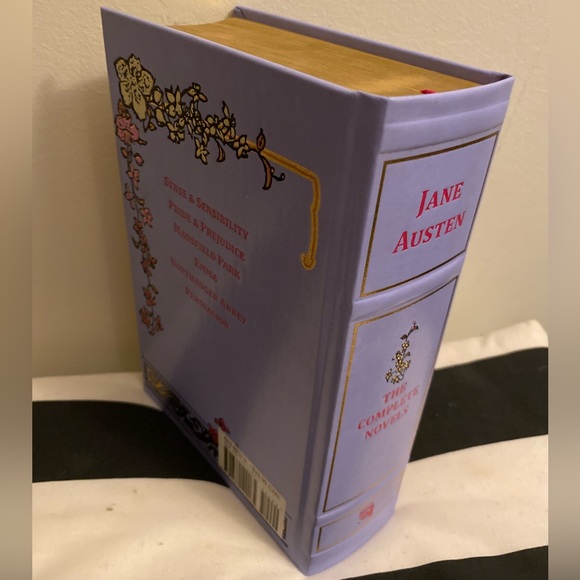 Jane Austen ‘Completed Works’ + Jane Austen ‘Emma’ special edition books - Picture 2 of 4
